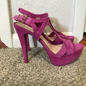 Jessica Simpson heels